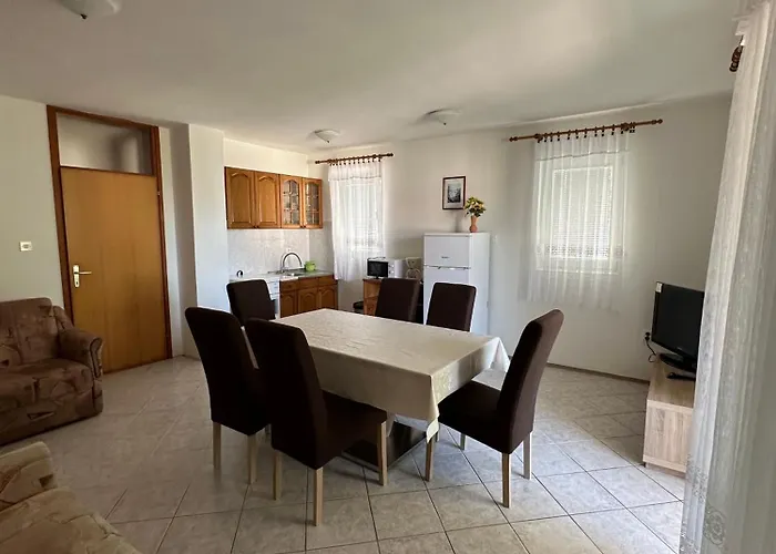 Apartman Ana *