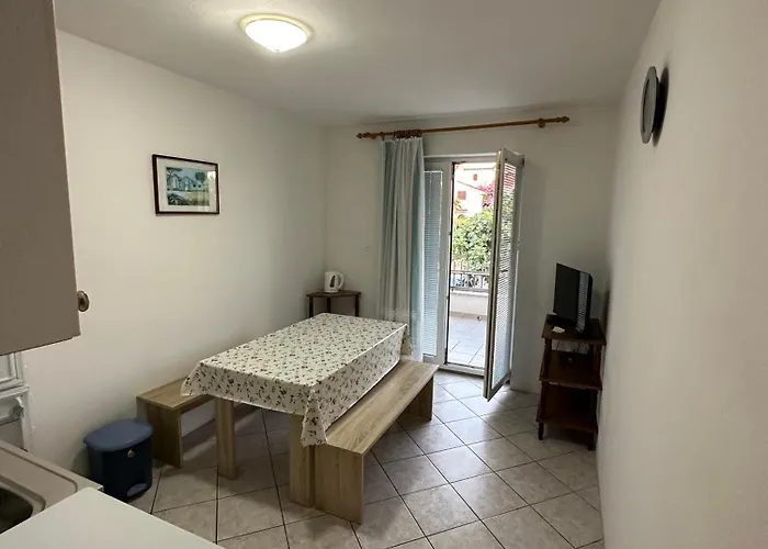 Ana Apartment